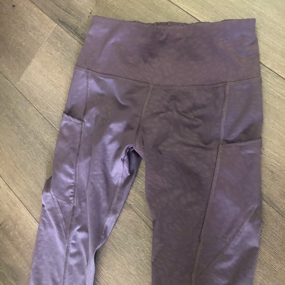 APANA leopard print purple leggings Sz. XS - Picture 5 of 6